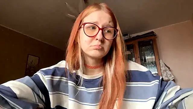 Snapshot of LaureenVielma chatting on February 15, 2026, 7:20 am LaureenVielma online show from February 15, 2026, 7:20 am