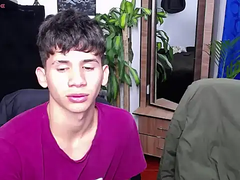  noahdiaz online show from February 25, 2026, 4:23 am