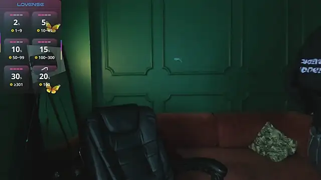  Tina Tayllor  online show from April 1, 2026, 9:34 pm