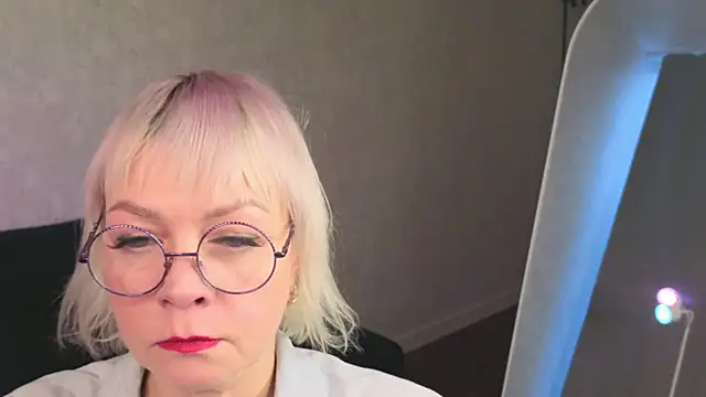 Snapshot of Ann_Annise chatting on March 3, 2026, 1:34 am Ann Annise online show from March 3, 2026, 1:34 am