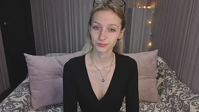 Akiro Kim7 online show from February 11, 2026, 1:49 am