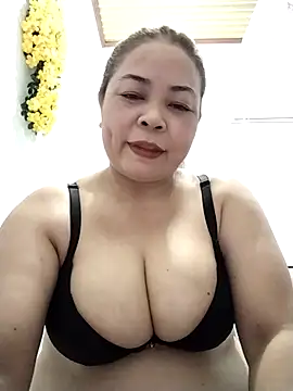 Snapshot of Baby-bigtits2026 chatting on April 20, 2026, 10:29 am Baby-bigtits2026 online show from April 20, 2026, 10:29 am