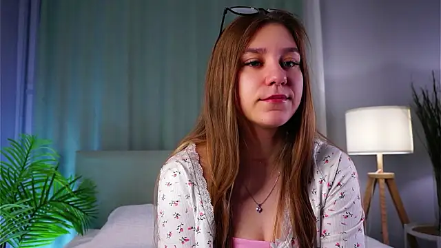 Snapshot of ShantellAngulo chatting on February 1, 2026, 1:15 am ShantellAngulo online show from February 1, 2026, 1:15 am