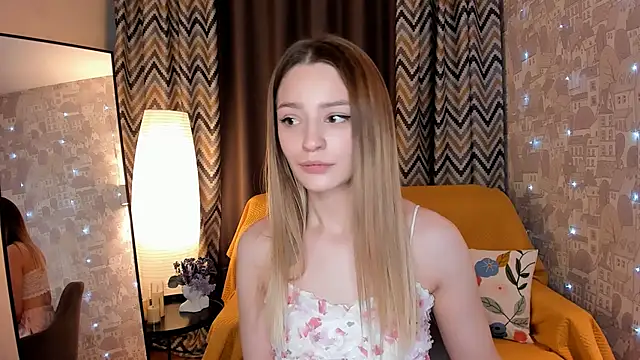 cherrykississ online show from February 10, 2026, 8:24 am