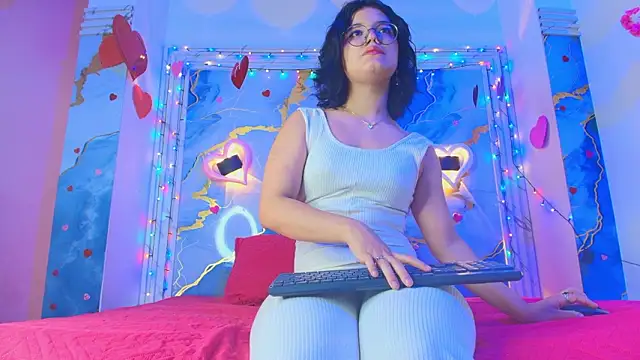 Snapshot of Eleanor_rigby5 chatting on March 3, 2026, 3:02 am Eleanor rigby5 online show from March 3, 2026, 3:02 am