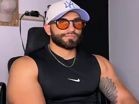 SamDornan51 online show from March 11, 2026, 3:33 am