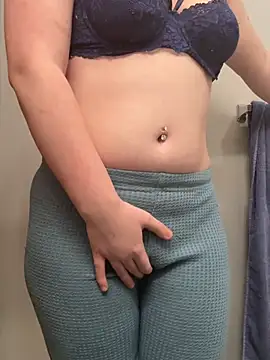 sweetandspicy2026 online show from March 4, 2026, 12:46 pm