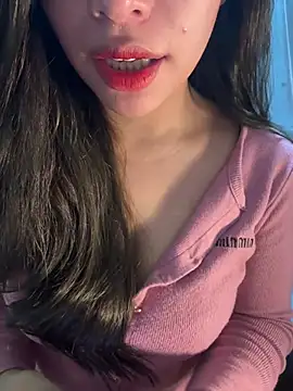 QuynhAnh 2k1 online show from February 26, 2026, 8:47 am