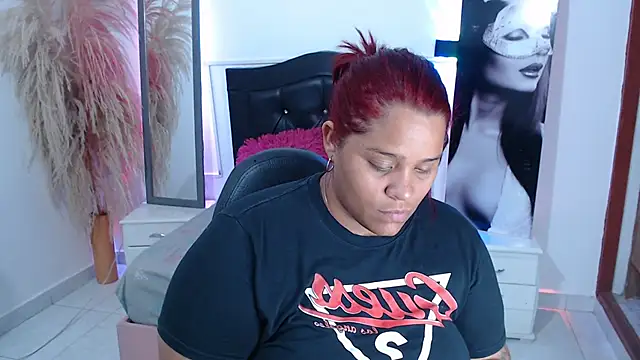 NathaliaMayson online show from February 12, 2026, 4:01 am