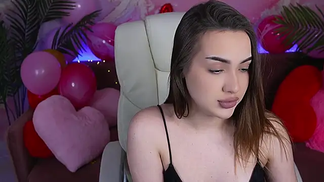 OliviaMoore  online show from February 12, 2026, 2:28 pm