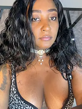 Denise wolfe21 online show from February 12, 2026, 6:51 pm