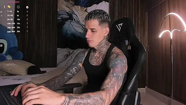 trisstann  online show from February 17, 2026, 5:32 pm