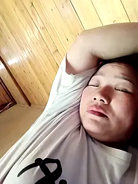 Snapshot of quynhbupbe11 chatting on February 7, 2026, 5:15 am quynhbupbe11 online show from February 7, 2026, 5:15 am