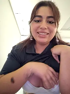 Snapshot of gissgirlll chatting on February 6, 2026, 4:41 am gissgirlll online show from February 6, 2026, 4:41 am