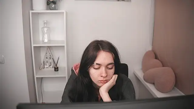 Snapshot of GinnyKittle chatting on March 1, 2026, 6:52 pm GinnyKittle online show from March 1, 2026, 6:52 pm