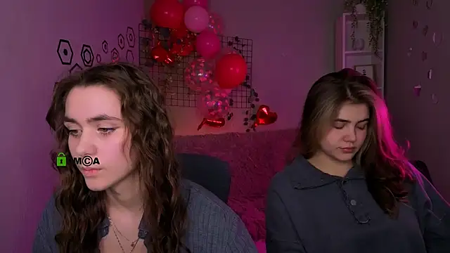 laurenmurrr online show from February 28, 2026, 11:10 am