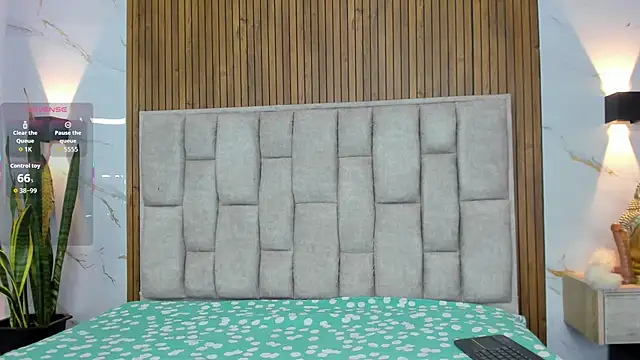 Scarlet Rosexx online show from February 15, 2026, 3:07 am