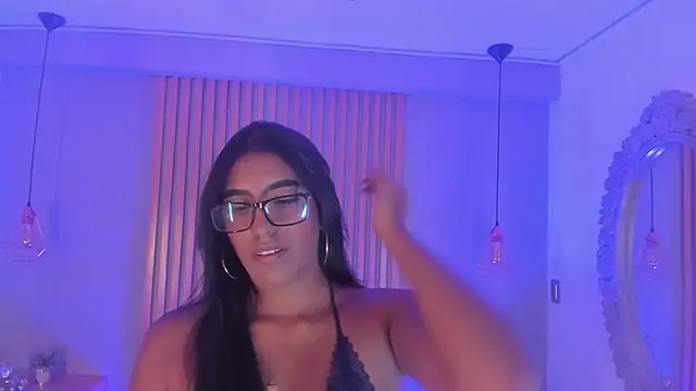 Snapshot of victoria_figueroa chatting on June 1, 2026, 7:02 pm victoria figueroa online show from June 1, 2026, 7:02 pm