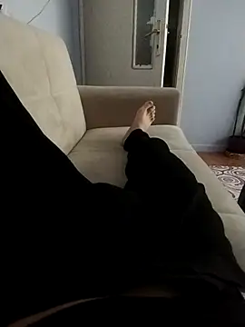 Snapshot of onurcannnnnnmmms chatting on February 1, 2026, 9:40 am onurcannnnnnmmms online show from February 1, 2026, 9:40 am