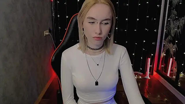 Snapshot of crybambi chatting on February 5, 2026, 6:59 pm crybambi online show from February 5, 2026, 6:59 pm