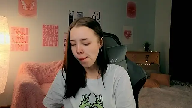 Vexnexe online show from March 2, 2026, 8:05 pm