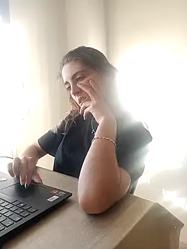 Snapshot of laparejaideal08 chatting on March 31, 2026, 5:48 pm laparejaideal08 online show from March 31, 2026, 5:48 pm