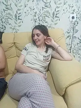 Snapshot of laparejaideal08 chatting on April 7, 2026, 9:49 pm laparejaideal08 online show from April 7, 2026, 9:49 pm