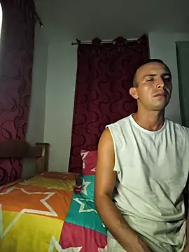 Snapshot of logan-31 chatting on February 3, 2026, 6:22 am logan-31 online show from February 3, 2026, 6:22 am