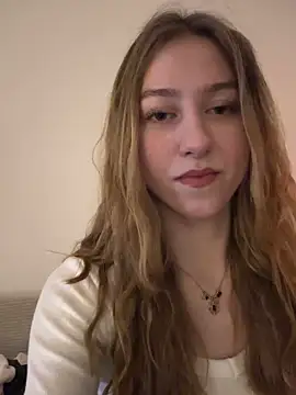 romyxxs online show from February 2, 2026, 8:19 pm