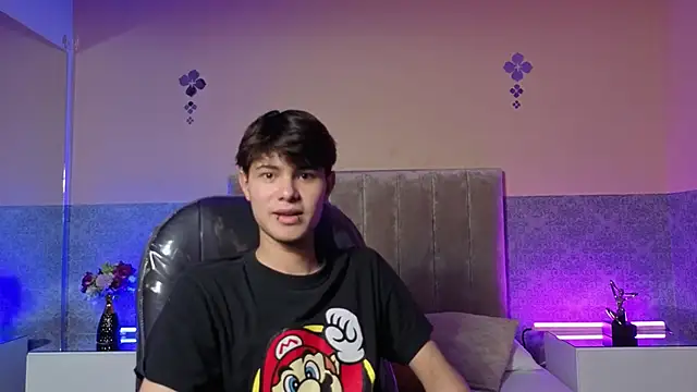 Snapshot of Derek_Sinn chatting on February 27, 2026, 8:08 pm Derek Sinn online show from February 27, 2026, 8:08 pm