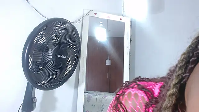 Snapshot of arianna_rossi11 chatting on February 9, 2026, 12:03 pm arianna rossi11 online show from February 9, 2026, 12:03 pm