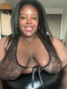 Snapshot of BouncyBBW chatting on April 23, 2026, 6:42 pm BouncyBBW online show from April 23, 2026, 6:42 pm