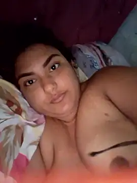 Amira-sultan online show from February 13, 2026, 12:49 pm