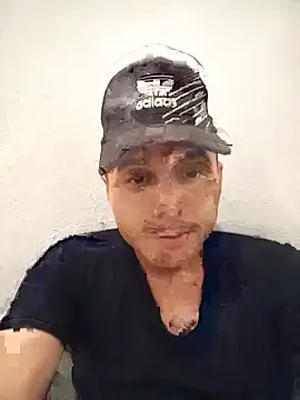Snapshot of Reuss25 chatting on July 11, 2026, 11:54 am Reuss25 online show from July 11, 2026, 11:54 am