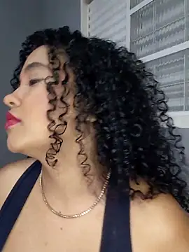 Snapshot of pandinhagamer chatting on March 1, 2026, 12:21 am pandinhagamer online show from March 1, 2026, 12:21 am