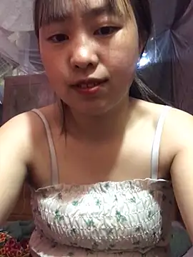 honeyyy110 online show from March 2, 2026, 2:23 am