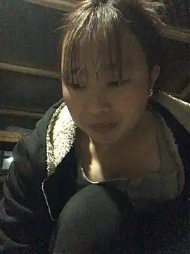 honeyyy110 online show from February 5, 2026, 1:40 pm