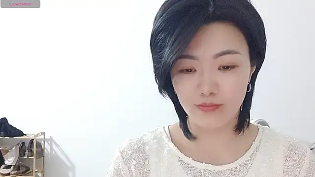 Snapshot of Nikishine chatting on April 28, 2026, 11:03 am Nikishine online show from April 28, 2026, 11:03 am