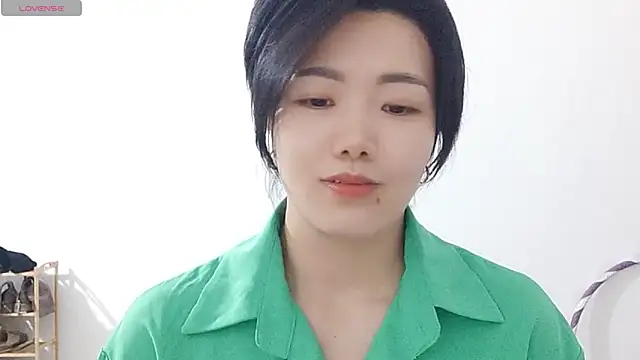 Snapshot of Nikishine chatting on April 25, 2026, 1:41 pm Nikishine online show from April 25, 2026, 1:41 pm
