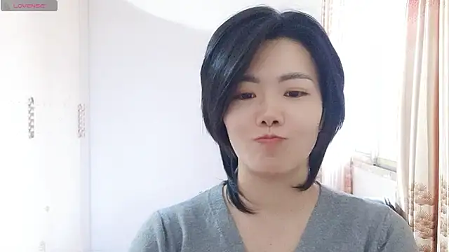 Snapshot of Nikishine chatting on May 1, 2026, 10:42 am Nikishine online show from May 1, 2026, 10:42 am