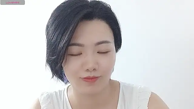 Snapshot of Nikishine chatting on May 29, 2026, 12:00 pm Nikishine online show from May 29, 2026, 12:00 pm
