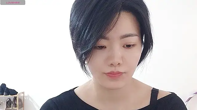 Snapshot of Nikishine chatting on April 23, 2026, 2:07 am Nikishine online show from April 23, 2026, 2:07 am