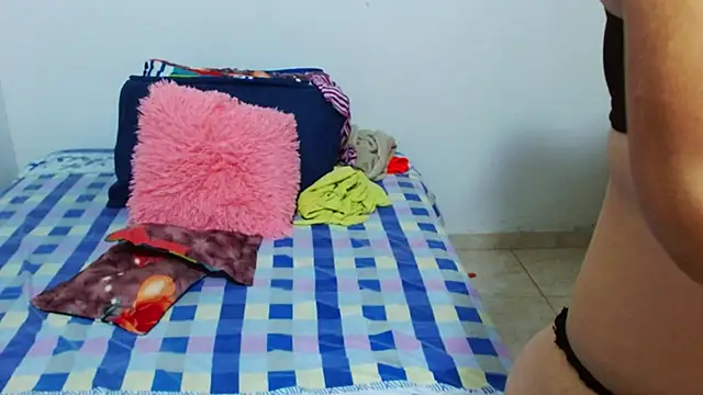 daniela pra online show from April 10, 2026, 2:29 am