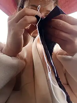 Snapshot of sushi-asa chatting on February 19, 2026, 7:05 am sushi-asa online show from February 19, 2026, 7:05 am