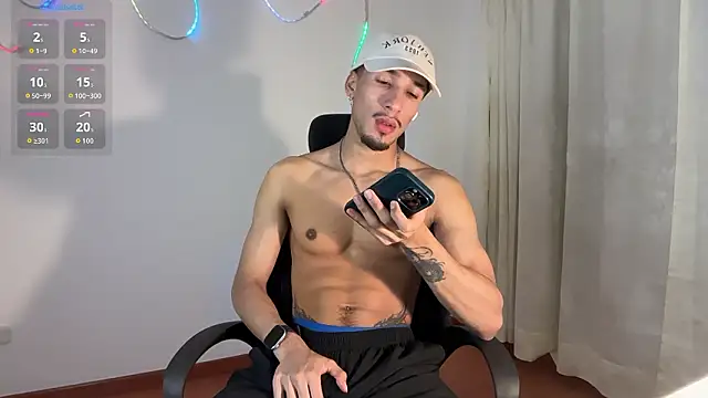 rafael stone11 online show from February 18, 2026, 3:04 am