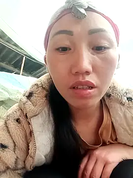 Snapshot of hot-luna- chatting on February 3, 2026, 1:27 am hot-luna- online show from February 3, 2026, 1:27 am