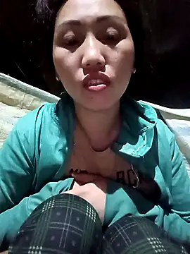 Snapshot of hot-luna- chatting on February 23, 2026, 1:01 pm hot-luna- online show from February 23, 2026, 1:01 pm