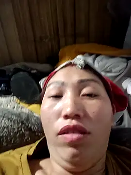 Snapshot of hot-luna- chatting on February 5, 2026, 7:43 pm hot-luna- online show from February 5, 2026, 7:43 pm