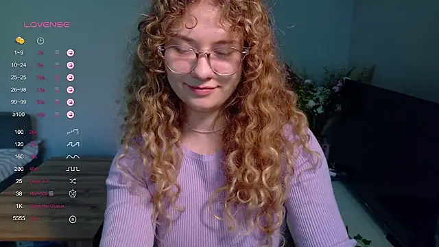 Snapshot of Milounee chatting on May 28, 2026, 12:33 pm Milounee online show from May 28, 2026, 12:33 pm