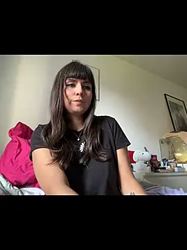 lovelyjinny online show from March 12, 2026, 11:47 am